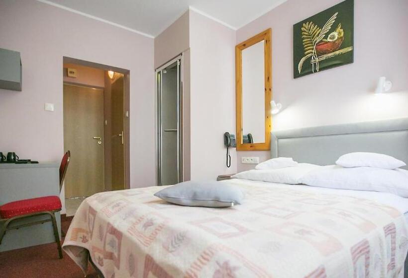 Номер Economy Индивидуальный, Unibus