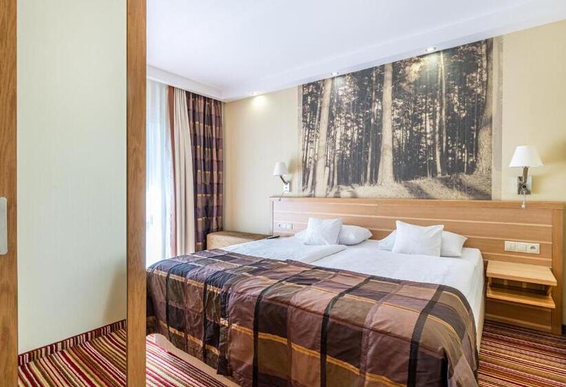 Номер бизнес-класса, Warszawa Spa & Resort