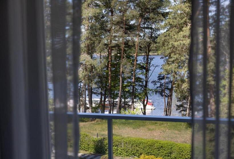 Номер Стандарт Вид на Озеро, Warszawa Spa & Resort