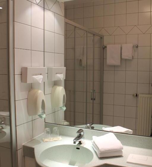 4인용 스탠다드 룸, Wörth