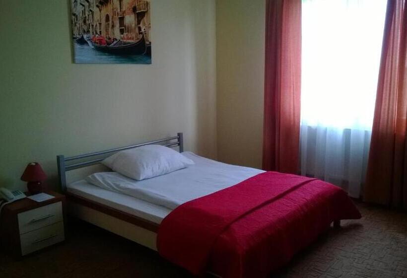 スタンダードシングルルーム, Yuca