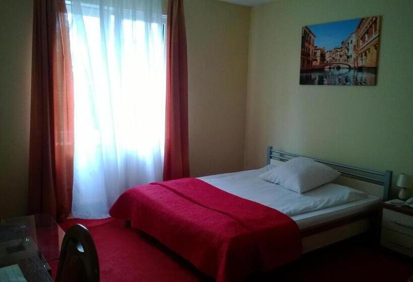 Quarto Estandar Individual, Yuca