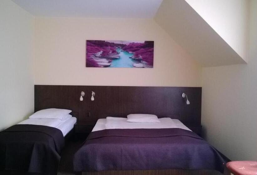 Quarto Estandar, Yuca