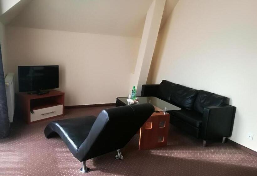 シングルデラックスルーム, Yuca