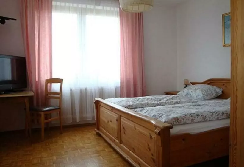 Perhehuone, Landgasthof Waldesruh