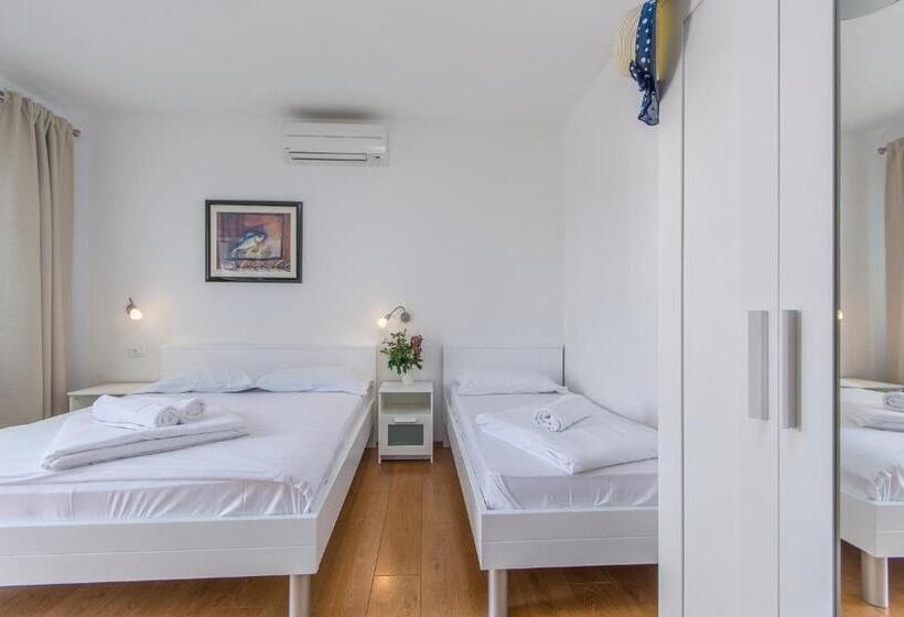 חדר סטנדרט לשלושה, Villa Gloria