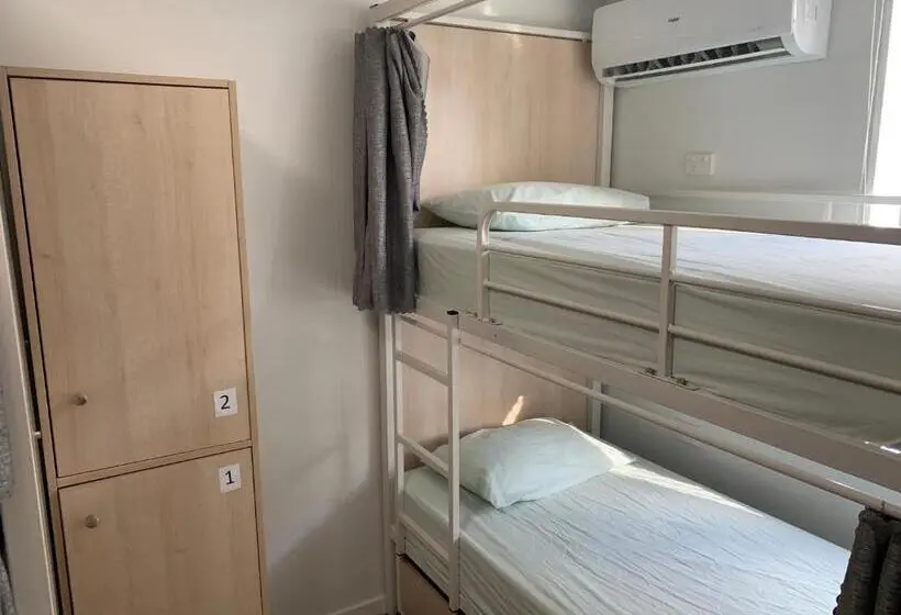 ルームシェアのワンベッド, Mumma S Hostel Surfers Paradise