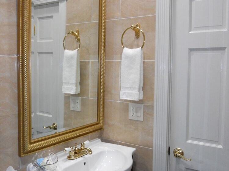 디럭스 룸, Duval Inn   Key West