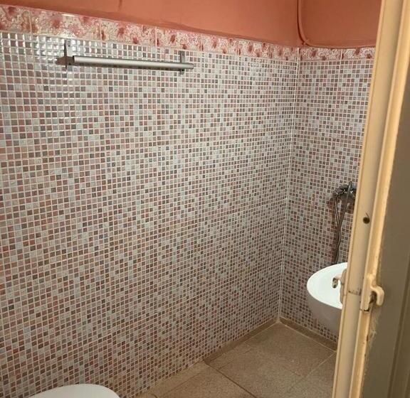 اتاق استاندارد با تخت بزرگ, Hôtel Restaurant Asgaour