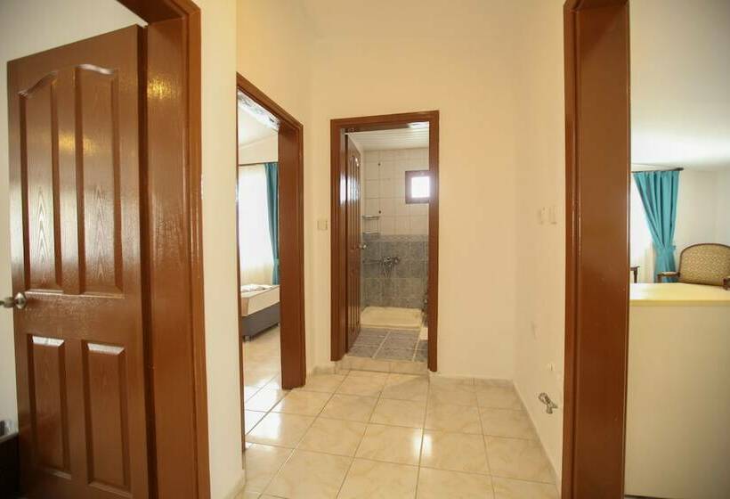 Семейные Апартаменты 3 Спальни, Hubble Bubble Suit