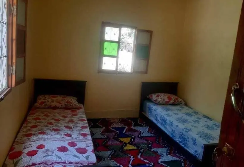 スタンダードトリプルルーム, Auberge Toubkal Amsouzart Aitst Idar