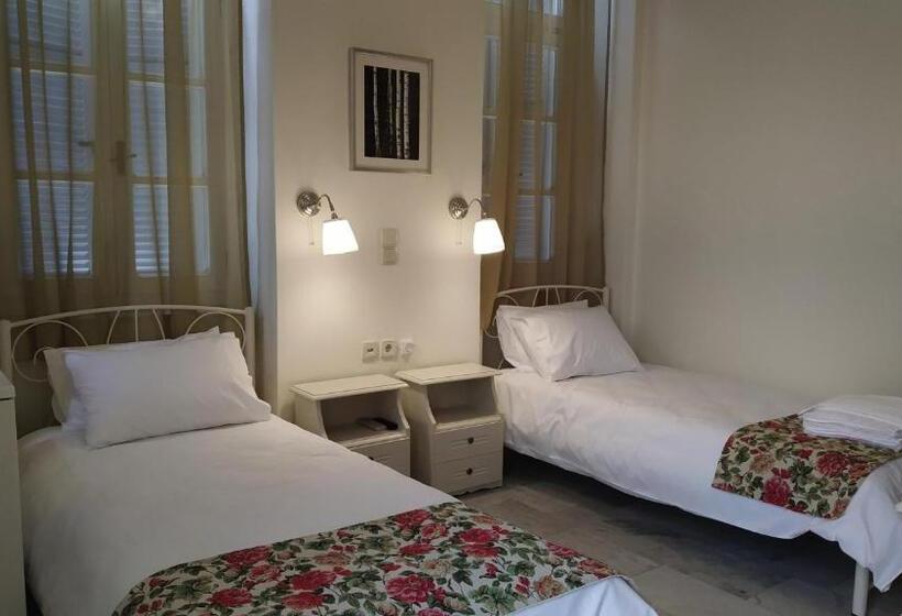 اتاق استاندارد با بالکن, Fiera Guesthouse