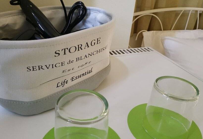 اتاق استاندارد با بالکن, Fiera Guesthouse