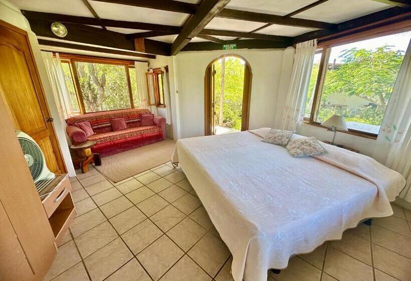 اتاق استاندارد, Jean's Home