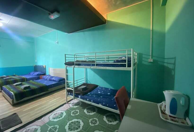 家庭间, Kupi Kupi & Stay