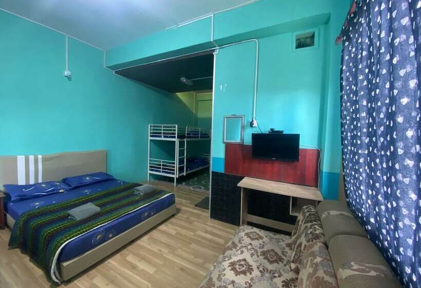 家庭间, Kupi Kupi & Stay