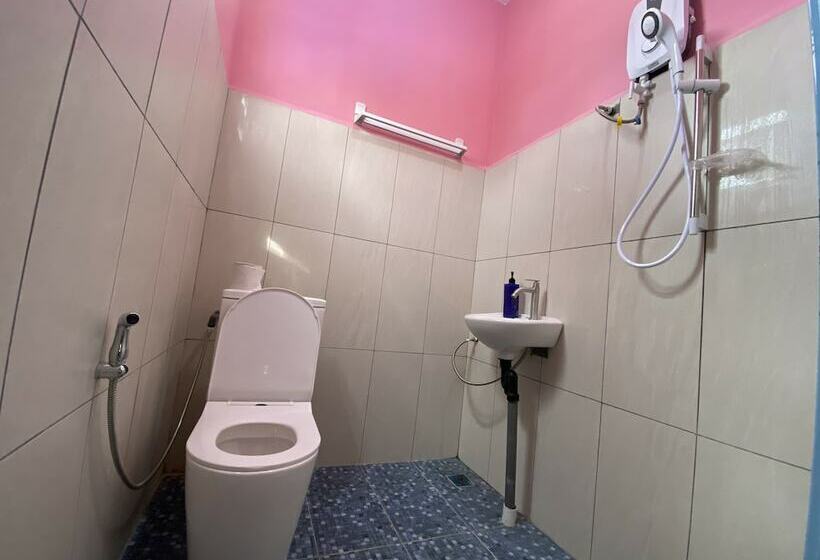 家庭间, Kupi Kupi & Stay