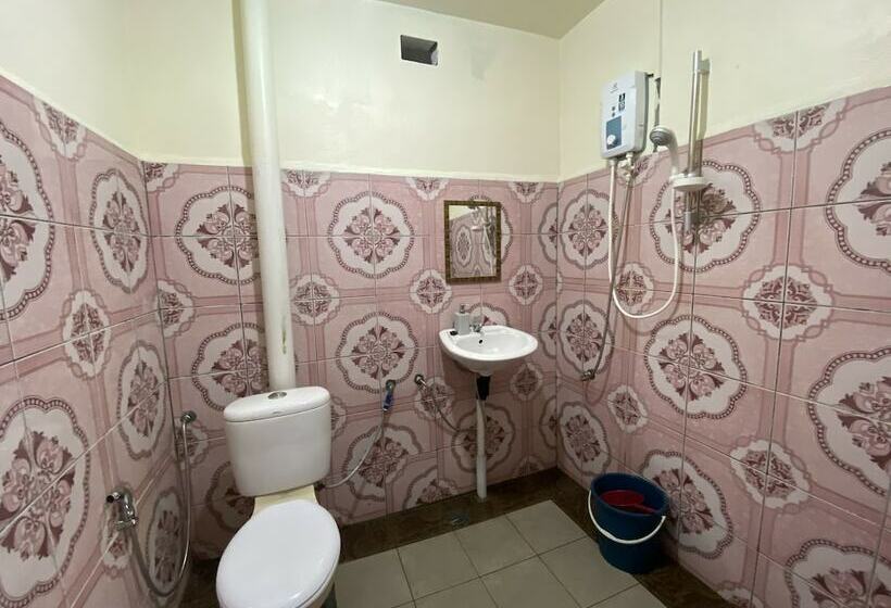 家庭间, Kupi Kupi & Stay