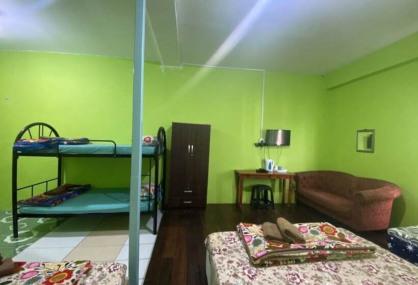 家庭间, Kupi Kupi & Stay