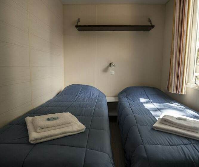 בית, 3 חדרי שינה, Village Vacances Passion Les Bris