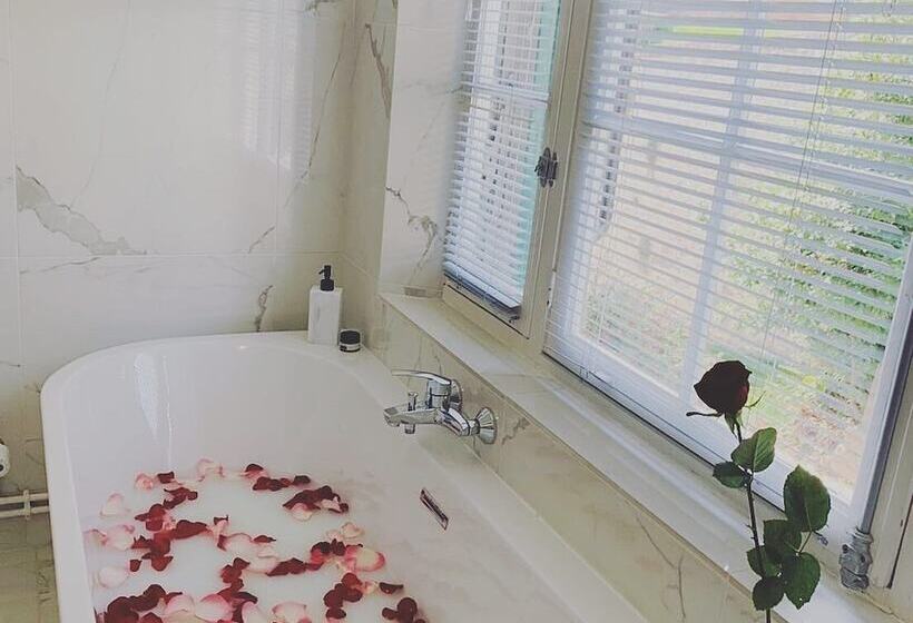 套房带园景, Villa Castel Chambres D Hôtes B&b