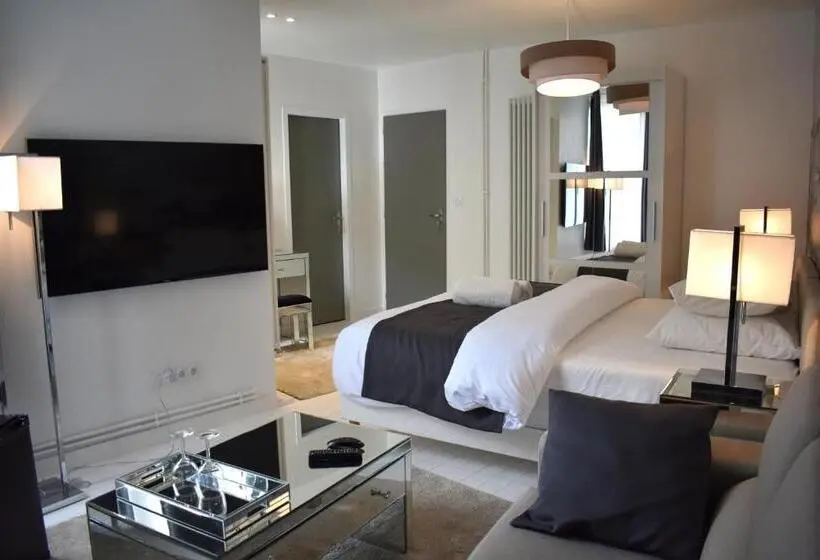 ガーデンビュースイート, Villa Castel Chambres D Hôtes B&b
