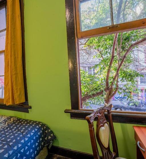 اتاق استاندارد چهار تخته, La Casa Del Puerto, Hostal Cultural, Cerro Alegre