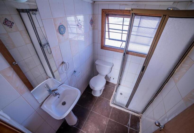 اتاق خانوادگی با سرویس بهداشتی مشترک, La Casa Del Puerto, Hostal Cultural, Cerro Alegre