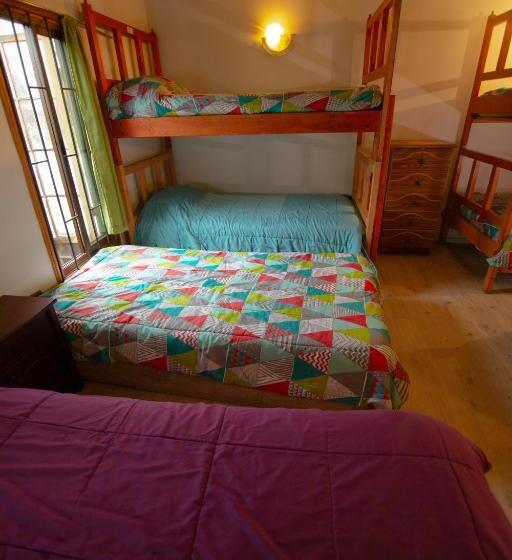 اتاق خانوادگی با سرویس بهداشتی مشترک, La Casa Del Puerto, Hostal Cultural, Cerro Alegre