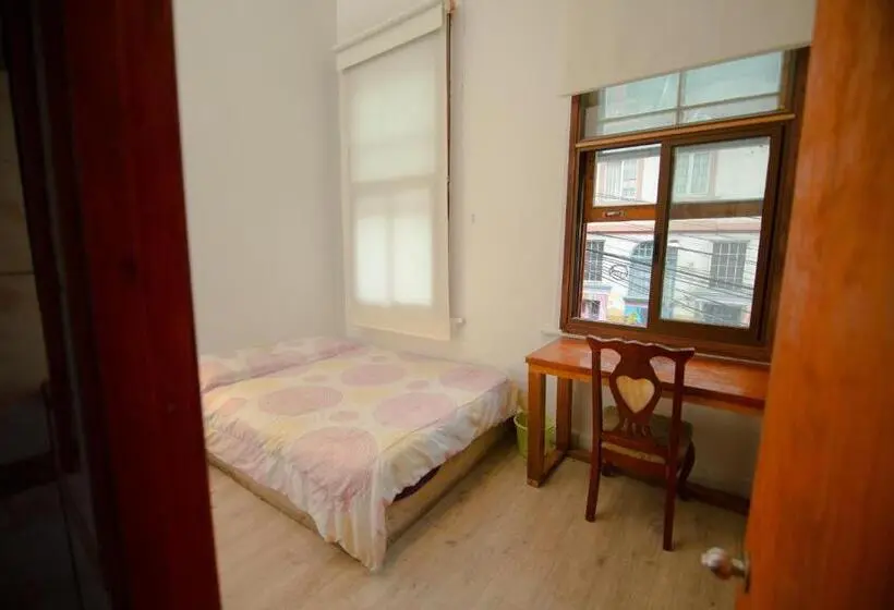 اتاق استاندارد سه نفره, La Casa Del Puerto, Hostal Cultural, Cerro Alegre