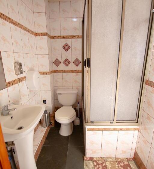 اتاق استاندارد سه نفره, La Casa Del Puerto, Hostal Cultural, Cerro Alegre