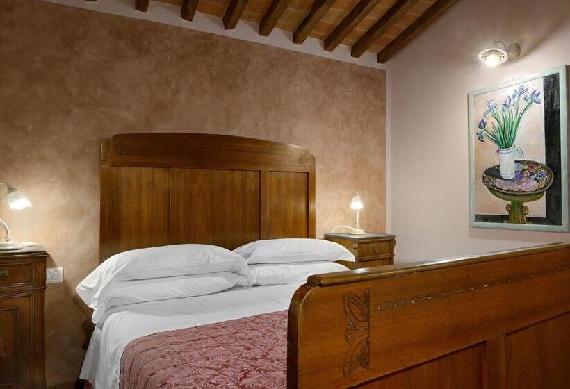 سوییت با چشم‌انداز کوه, Amedea Tuscany Country Experience