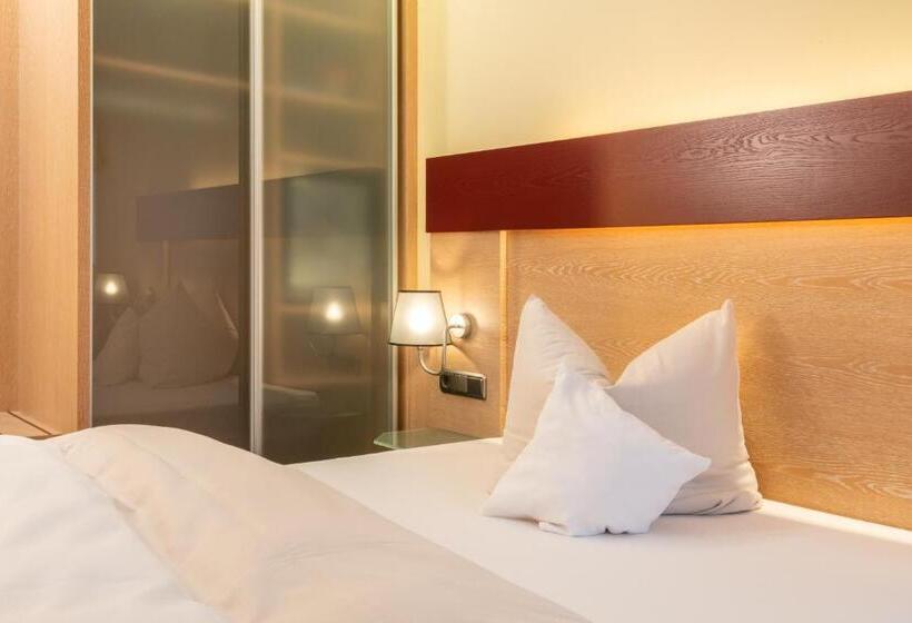Семейный Номер, Avenon Privathotel Schwaiger Hof