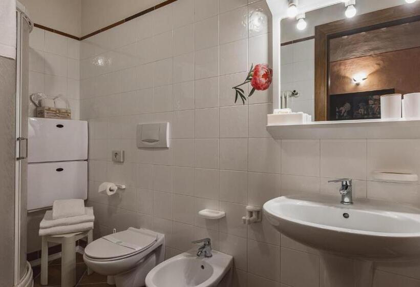 バルコニー付きジュニアスイート, Meublè Evoè