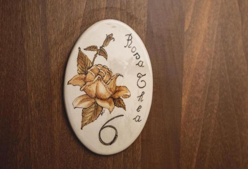 キングサイズベッドのスタンダードルーム, Meublè Evoè