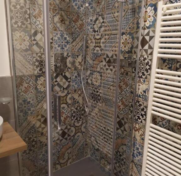 اتاق ساده سه نفره, Affittacamere Iris