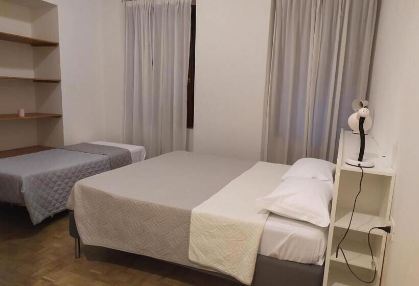 اتاق ساده سه نفره, Affittacamere Iris