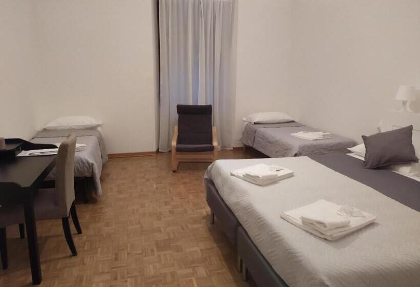 اتاق خانوادگی, Affittacamere Iris