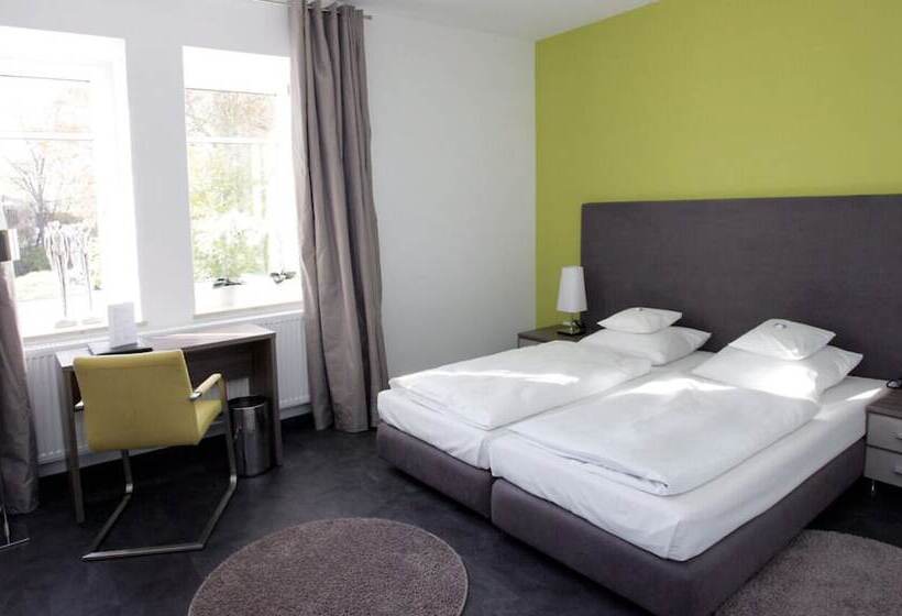 Номер Стандарт, Am Hof