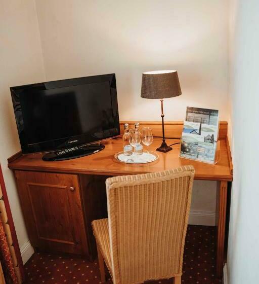 标准单人间, Am Wallgraben