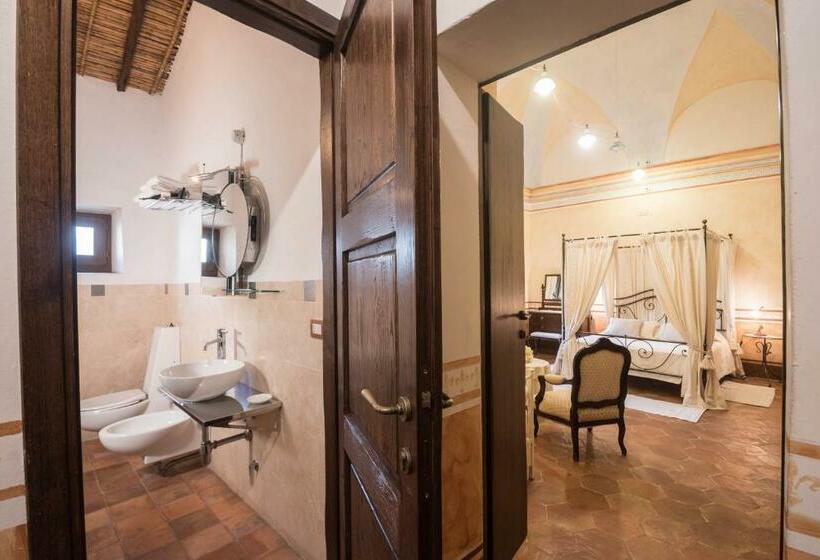 סוויטה דלוקס, Anticos Palathos