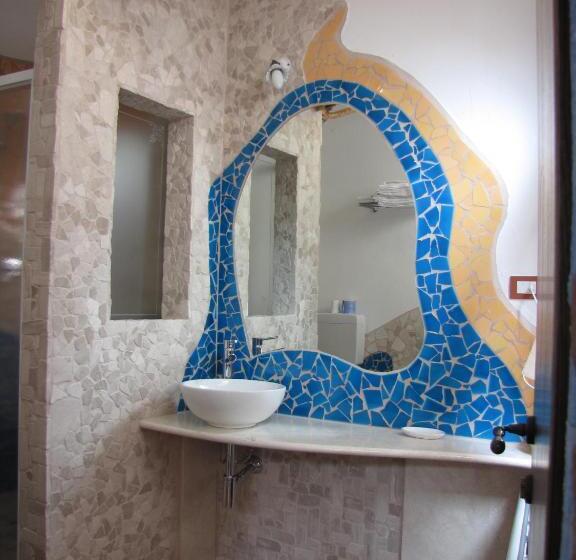 חדר קלאסי, Anticos Palathos