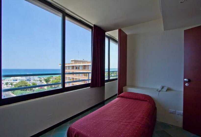 标准单人间, Baia Verde Gallipoli