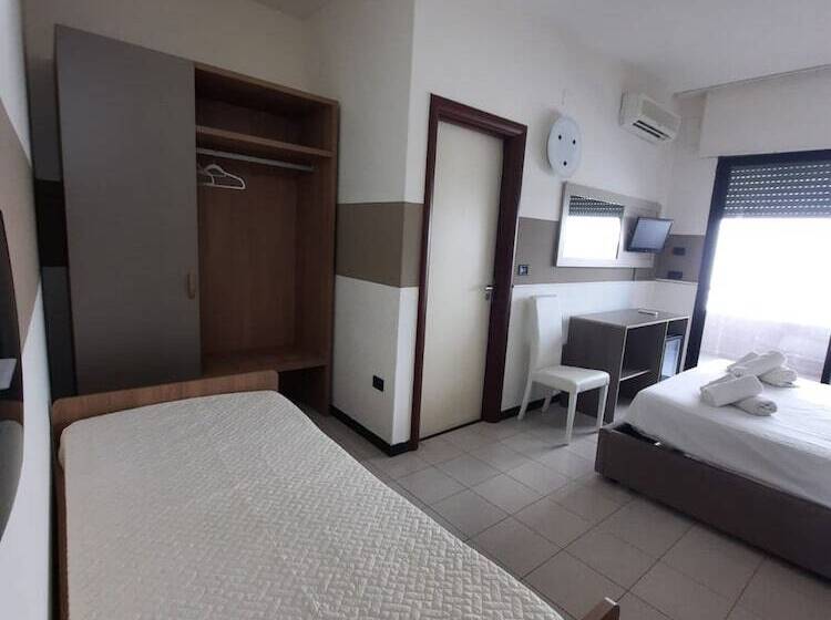 标准三人间, Baia Verde Gallipoli