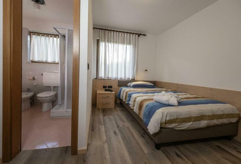 חדר סטנדרט יחיד, Canada