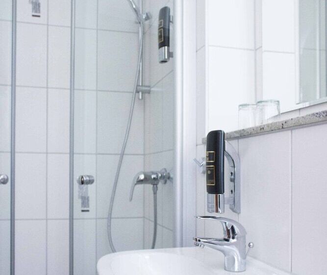 컴포트 싱글 룸, Donau