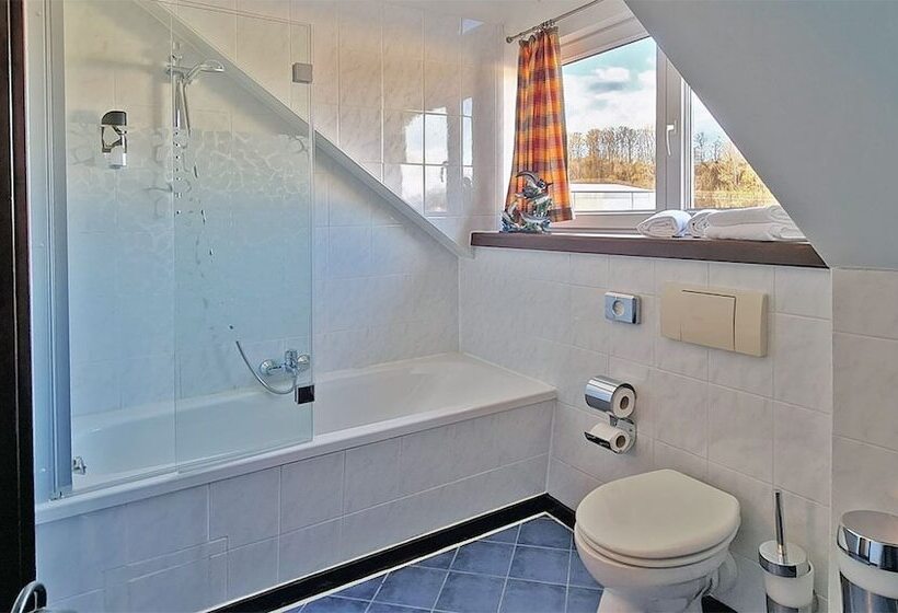 컴포트 룸, Donau