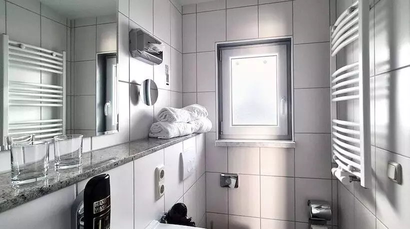 اتاق راحتی سه تخته, Donau