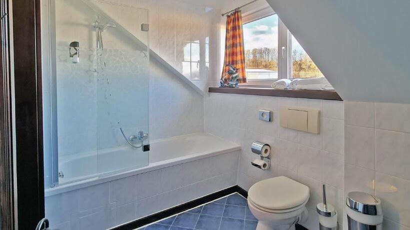 컴포트 룸, Donau