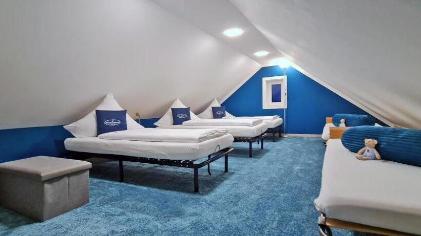 패밀리 룸, Donau